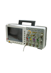 TDS7104, осциллограф цифровой 4кан 100МГц 1Гв/с Touch Screen